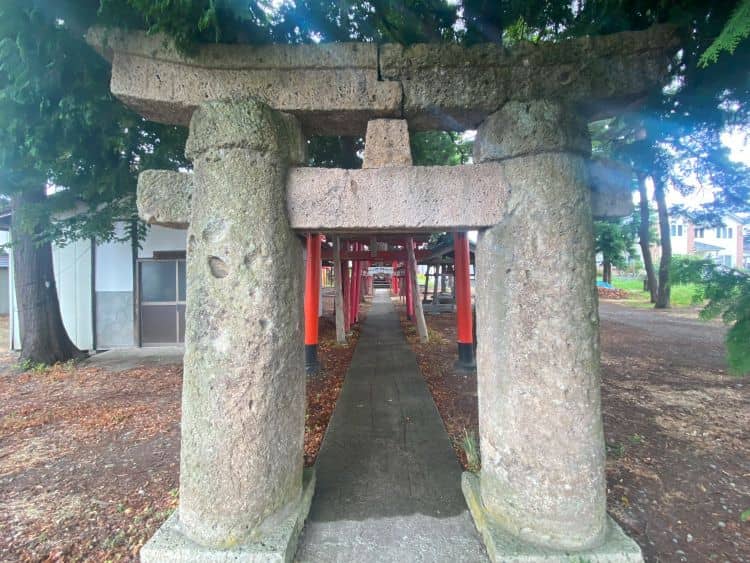 六田の石鳥居
